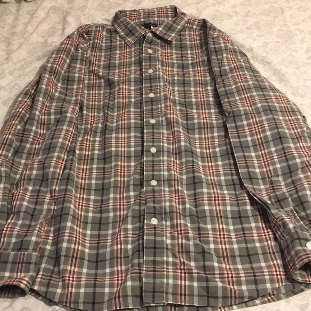Gap Men’s long sleeve shirt